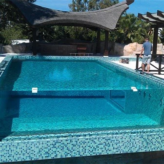 Aufstellpool aus Acryl